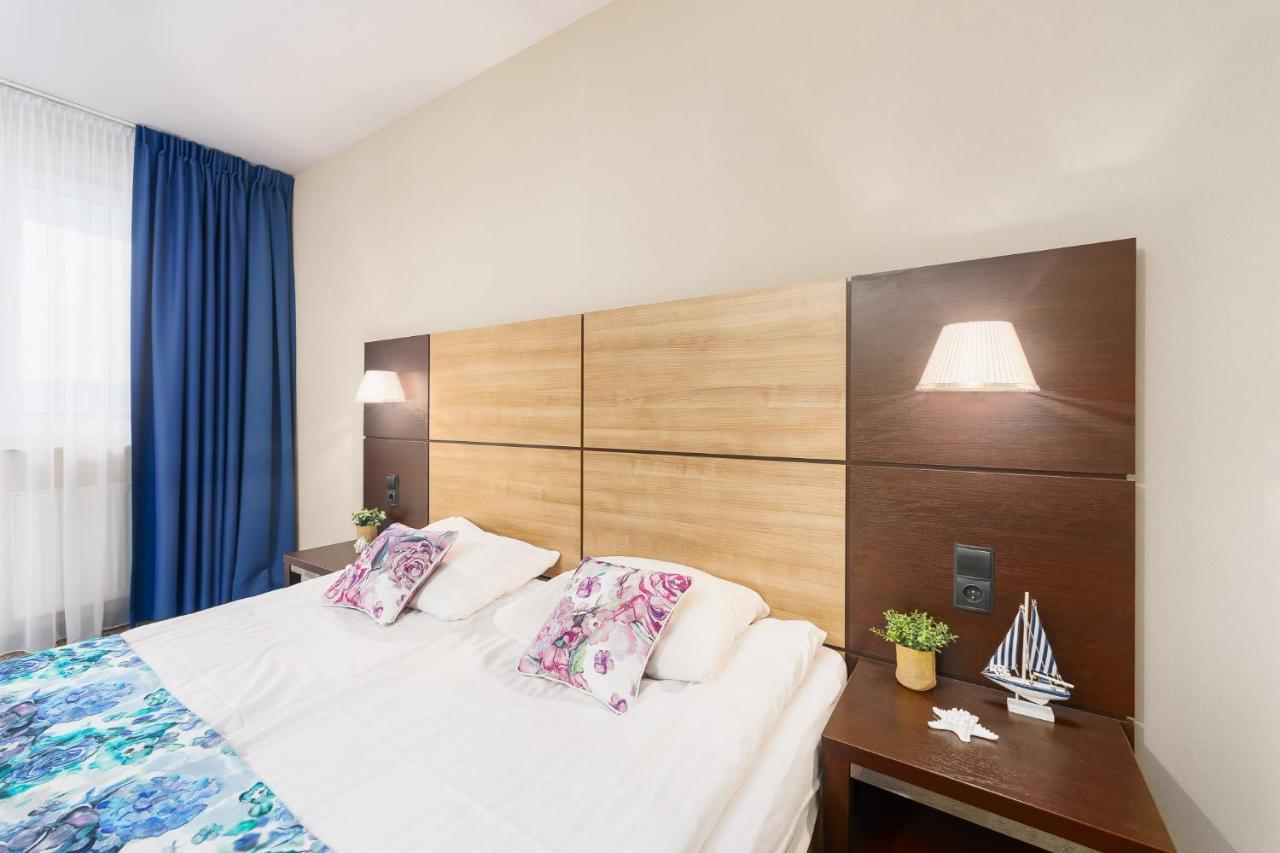 Apartamenty Prywatne W Hotelu Przy Plazy Diva โควอบเซก ภายนอก รูปภาพ